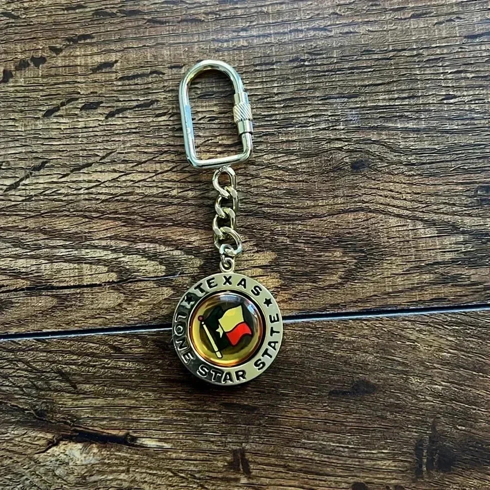 Texas Keychain Gold - Picture 2 of 2